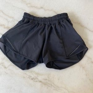 Size 2 women's Lululemon hotty hot shorts